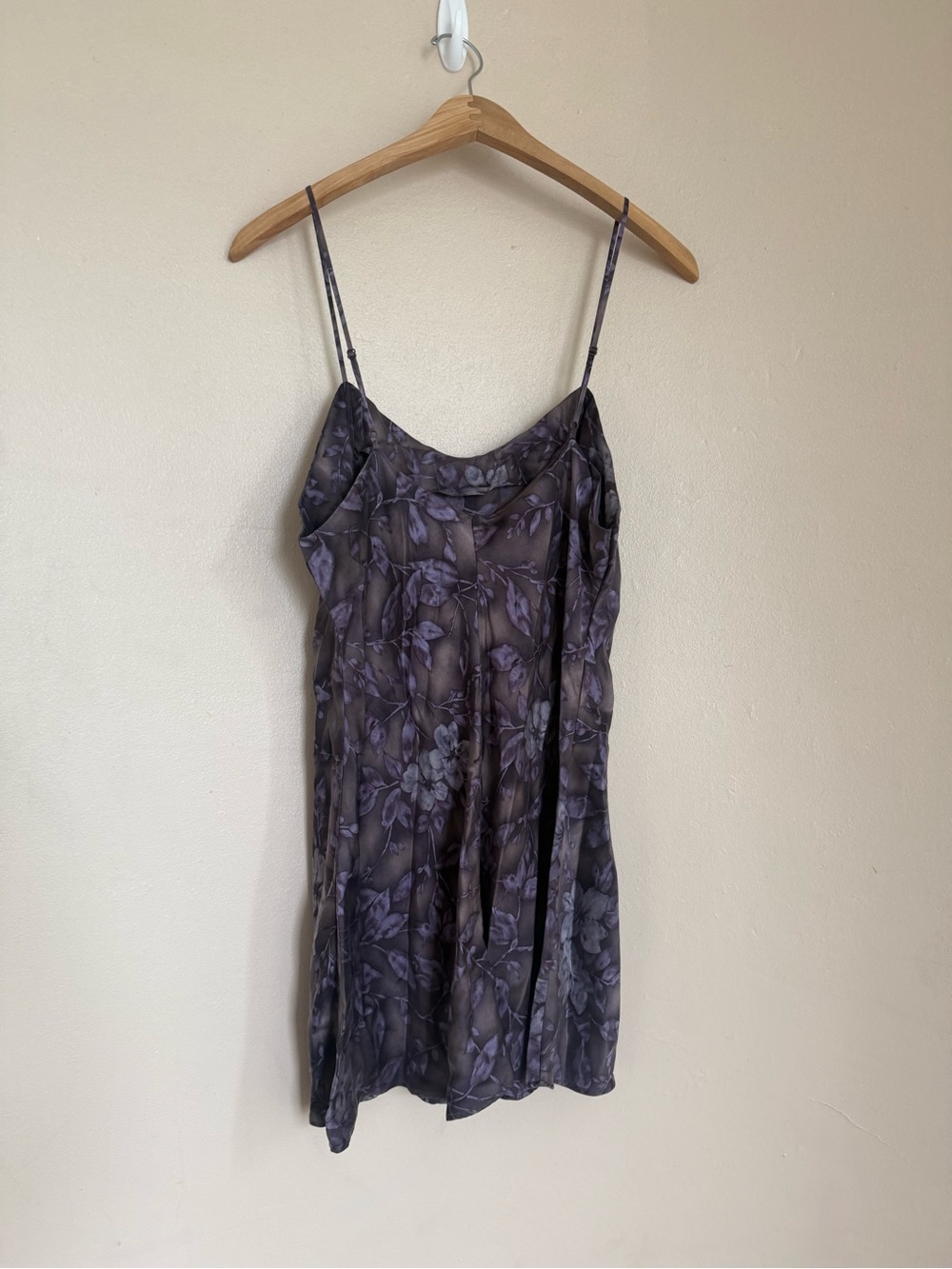 100% Silk (1999) Dark Fairy Garden Purple Vintage Victoria’s Secret Slip w/ Slit - Picture 5 of 7